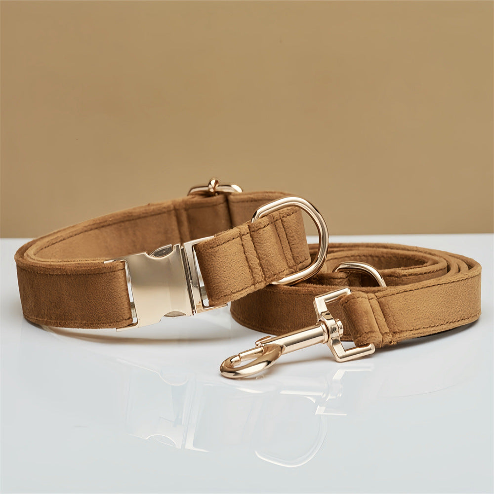 Velvet dog collar and leash set – Caramel