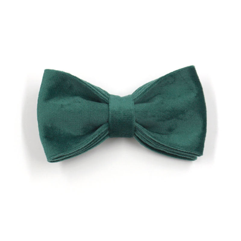 Velvet bow tie